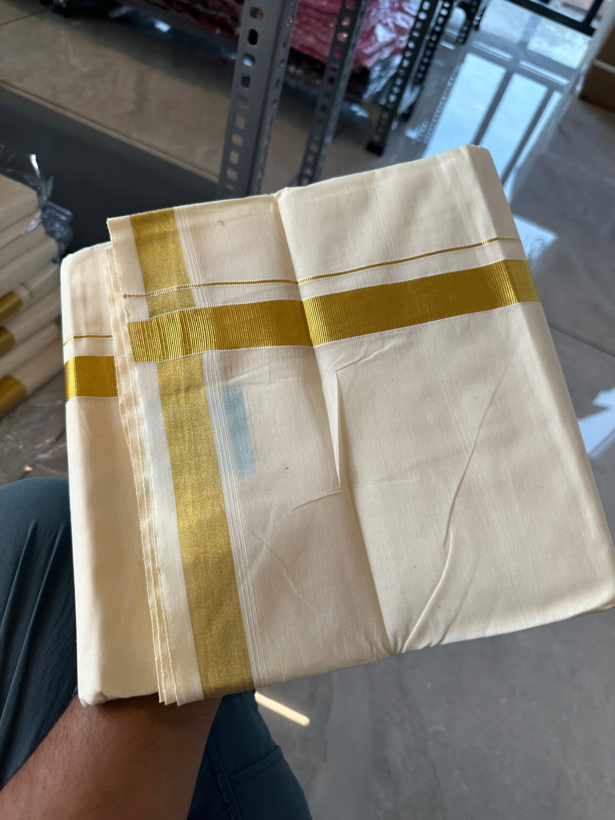 Kasavu Mundu 1 Inch Gold Border - alternate view